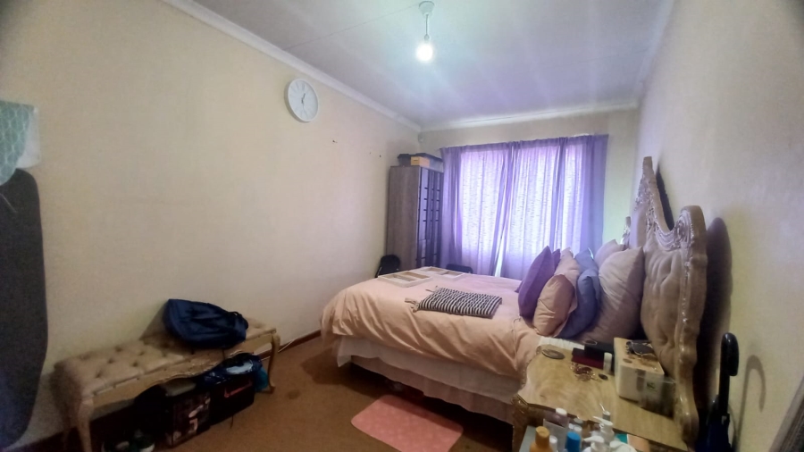3 Bedroom Property for Sale in Vista Park Free State